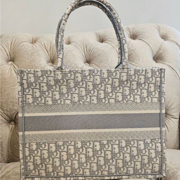 NEW DIOR Medium Book Tote Ecru and Gray Dior Oblique Embroidery - Picture 2 of 7